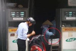 Tước giấy phép kinh doanh cây xăng gian lận