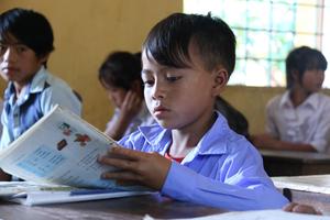 Bộ Giáo dục giải thích chuyện cấm dạy ngoài sách giáo khoa