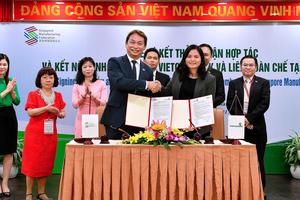 Vietcombank và Liên đoàn Chế tạo Singapore ký kết thỏa thuận hợp tác toàn diện