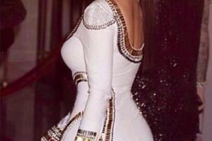 Mê sống ảo, chị em Kim Kardashian thường xuyên chỉnh ảnh quá đà