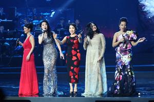 "Đàn áp" từ ca sĩ thường tới diva: Thanh Lam quá khủng khiếp!