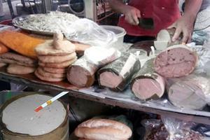Đồng loạt thanh tra các cơ sở kinh doanh, sản xuất giò chả