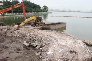 Phường buông lỏng quản lý, người dân san lấp hồ