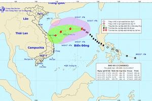 Bão số 13 giật cấp 12 vào sát quần đảo Hoàng Sa