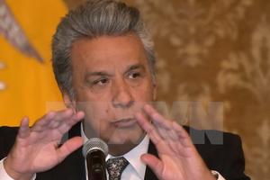 Tổng thống Ecuador bị phế truất tư cách lãnh đạo đảng cầm quyền