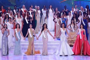 Lần đầu tiên Việt Nam đoạt giải của BGK Miss World