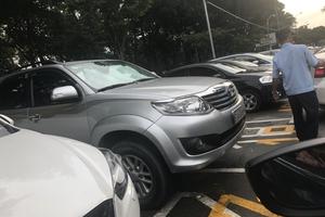 Thí điểm thu phí đỗ xe qua điện thoại 