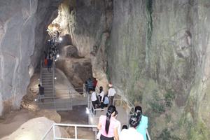 Bảo tồn, tôn tạo di tích khảo cổ hang Con Moong (Thanh Hóa)