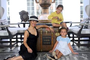 Những bức ảnh đẹp “điên đảo” của gia đình sao Việt 