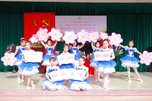 Tập đoàn GFS trao tặng sách và thiết bị trường học tại huyện Đan Phượng