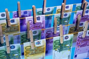 EU thắt chặt luật sở hữu doanh nghiệp
