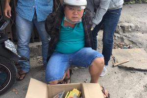 Bình Dương: Bắt giữ 2,5kg pháo nổ
