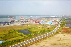 Kinh tế trên đà khởi sắc