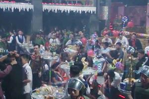 Gần 70 'cậu ấm cô chiêu' phê ma túy trong vũ trường