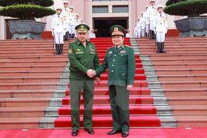 Bộ trưởng Quốc phòng Liên bang Nga thăm chính thức Việt Nam