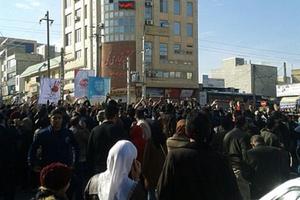 Iran bất ổn quanh làn sóng biểu tình