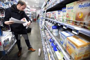 Sữa nhiễm khuẩn của hãng Lactalis ảnh hưởng tới 83 quốc gia