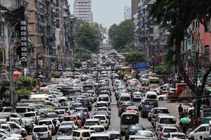 Thúc đẩy Toyota phát triển chương trình an toàn giao thông
