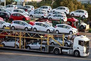 Siết kiểm tra trị giá ô tô nhập khẩu về Việt Nam