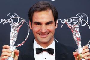 Roger Federer xuất sắc giành cú đúp ở giải "Oscar thể thao"