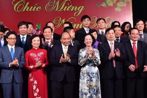 Thủ tướng gặp mặt cán bộ, công chức, viên chức, người lao động một số cơ quan Đảng