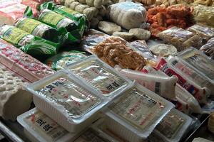 Thực phẩm chay “hút khách” dịp rằm tháng Giêng