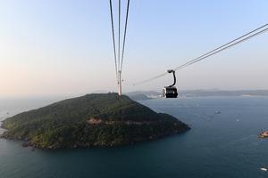 Du khách trúng Iphone X khi mua vé cáp treo Hòn Thơm