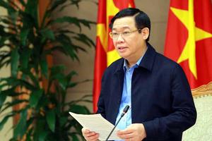 Phó Thủ tướng yêu cầu công bố giá cơ sở xăng A95 trong tháng 4