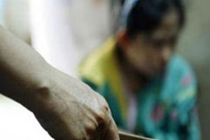 Thiêu sống vợ bất thành, tiếp tục dùng dao truy sát
