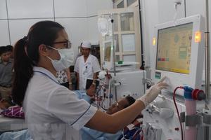 Vụ 8 người tử vong vì chạy thận: Vì sao không truy cứu giám đốc?