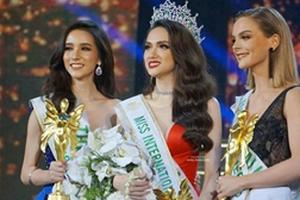 Thân hình nóng bỏng của 10 mỹ nhân chuyển giới hot nhất showbiz