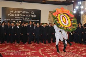Nhiều đoàn lãnh đạo đến viếng nguyên Thủ tướng Phan Văn Khải