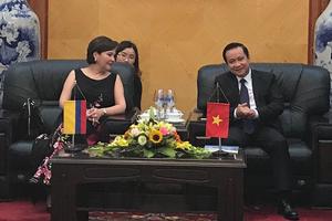 Phát triển quan hệ hợp tác với Cộng hòa Colombia về du lịch và văn hóa