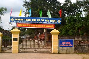 Vụ thầy giáo bị đánh dập sống mũi: Đề nghị công an vào cuộc