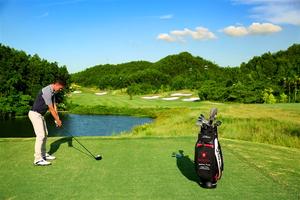 Thỏa thích chơi golf với thẻ trả trước của Bà Nà Hills Golf Club