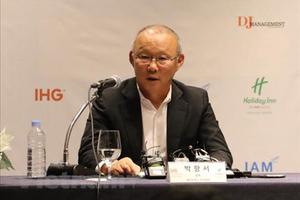 HLV Park Hang Seo dự lễ bốc thăm Asian Cup 2019