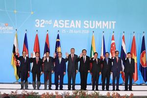 Thủ tướng Nguyễn Xuân Phúc dự Hội nghị Cấp cao ASEAN lần thứ 32