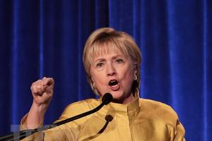 Mỹ chỉ định công tố viên cho vụ bê bối thư điện tử của bà Clinton