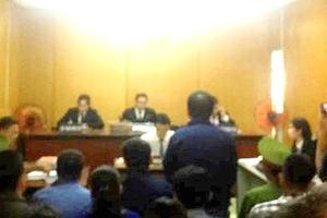 Xét xử đường dây bán logo xe 'vua': Không ai bị truy cứu nhận hối lộ
