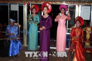 Chấn chỉnh hoạt động ca Huế trên sông Hương