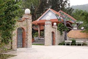 Vân Đồn (Quảng Ninh): Không có hiện tượng “chống lưng” xây biệt phủ...