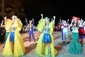 Vui quên lối về với chuỗi lễ hội đặc sắc tại “thành phố pháo hoa” hè 2018