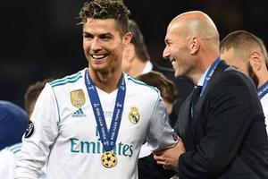 HLV Zidane và C.Ronaldo lập kỷ lục vĩ đại ở Champions League