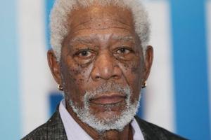 Bị "tố" quấy rối tình dục, diễn viên 80 tuổi Morgan Freeman xin lỗi