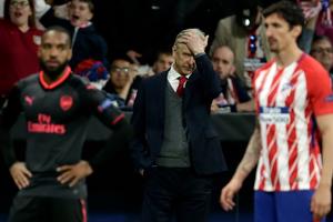 HLV Wenger nói gì sau khi Arsenal chia tay giấc mơ Champions League?