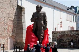 Trung Quốc tặng Đức bức tượng đồng nặng 3 tấn tạc hình Karl Marx