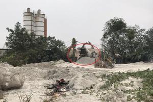 Trạm trộn bê tông "không phép" vẫn ngang nhiên tồn tại?