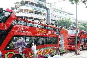 Hà Nội: Điều chỉnh phù hợp để du lịch buýt 2 tầng phát triển bền vững