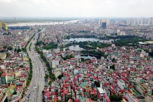 XÂY CAO ỐC TRONG NỘI ĐÔ: "Thoả hiệp" với nhà ống nhếch nhác, đường đến đô thị văn minh còn xa vời