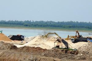 Tây Ninh mạnh tay xử lý nạn khai thác cát trong hồ Dầu Tiếng